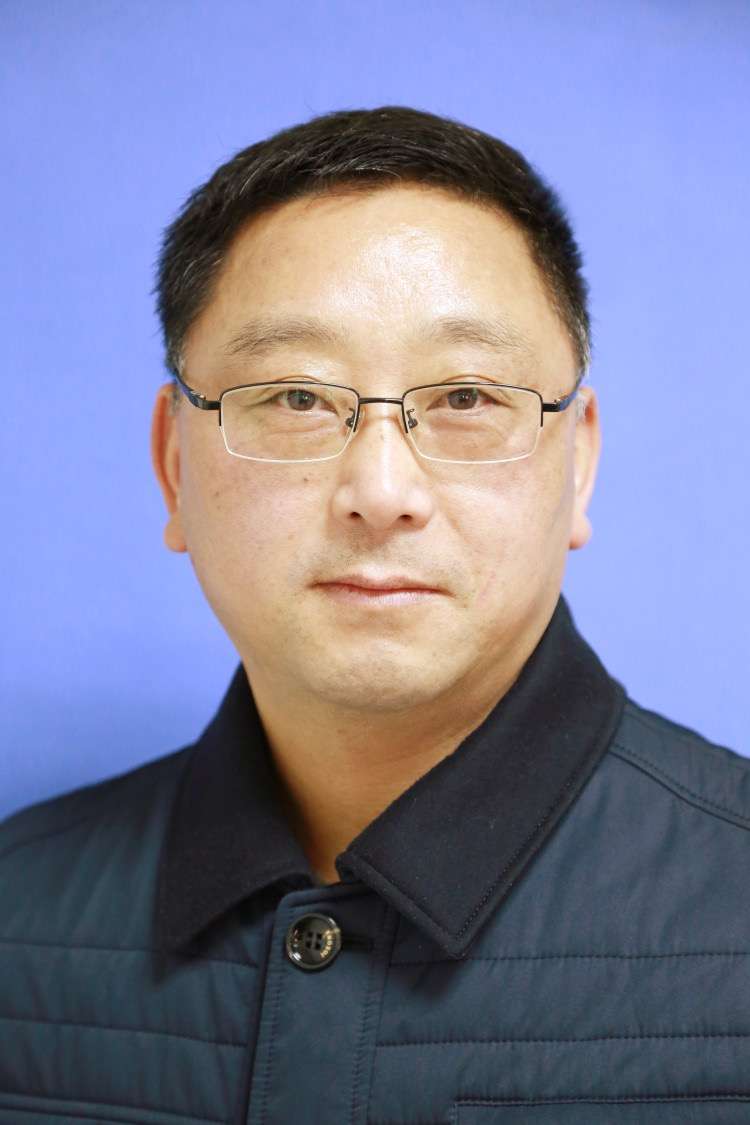 六安市中医院党委委员张明伟