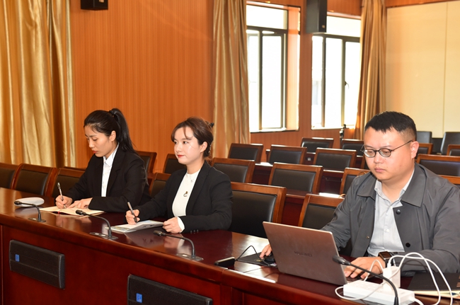 市投资创业中心相关科室负责人参加在线访谈活动