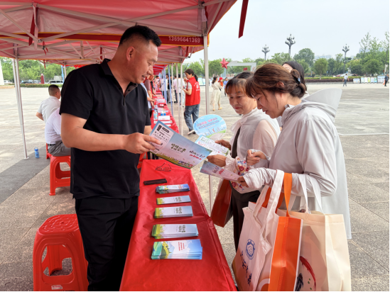 从“法典新篇”到“指尖分类”——市审计局“三个聚焦”点亮六五环境日