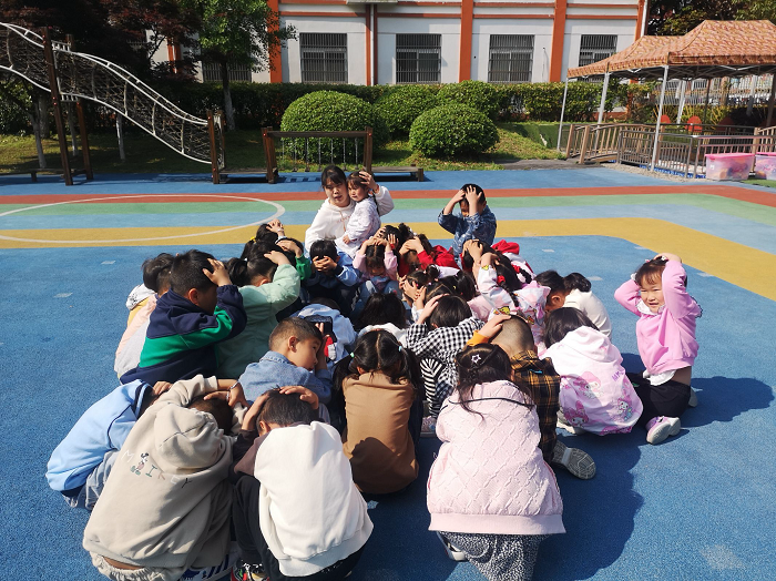 【工作推进】金安区毛坦厂镇中心幼儿园开展防震减灾应急演练活动